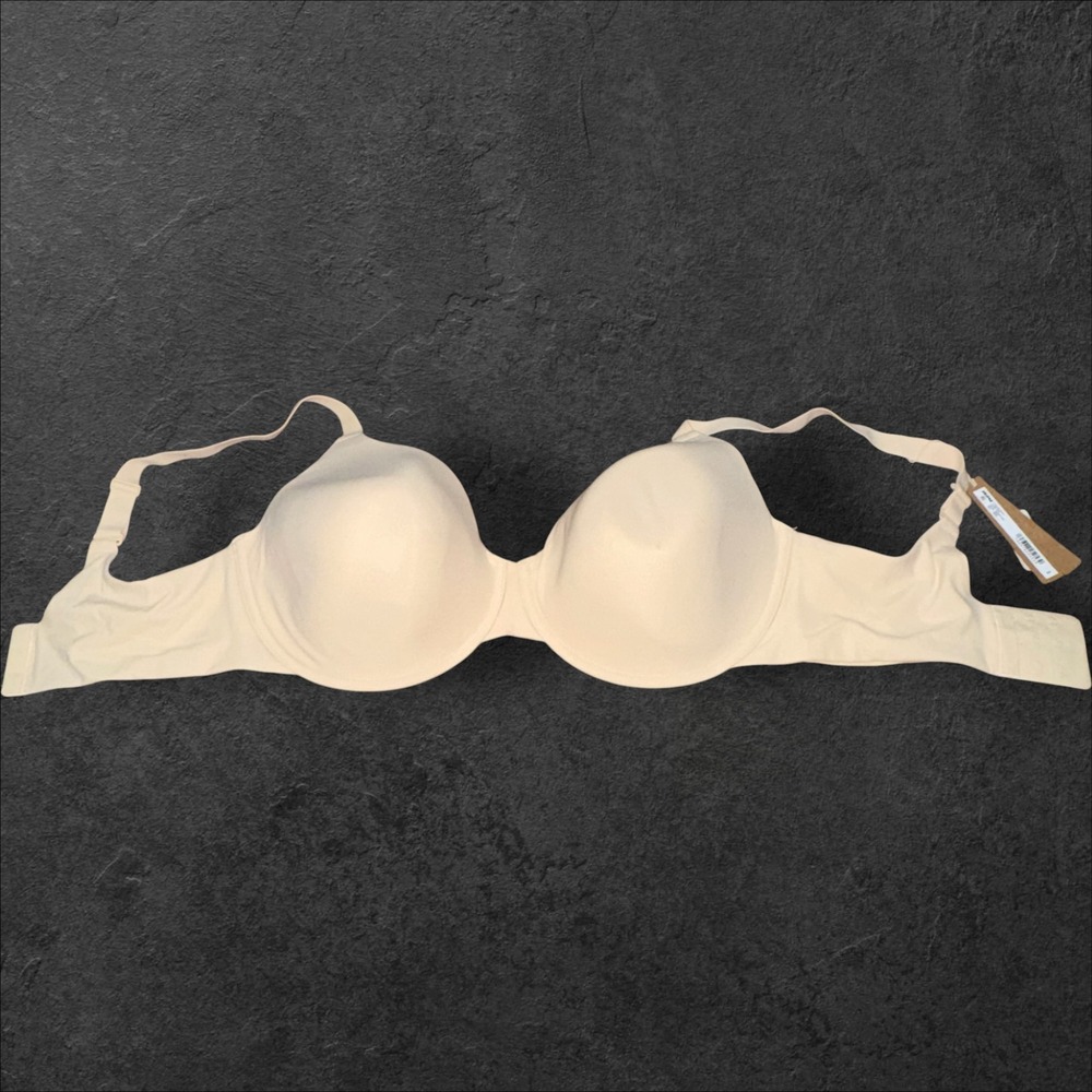 SKIMS Fits Everybody T-Shirt Bra Sand Beige Underwire 38DDD BR-UWR-2294 NWT